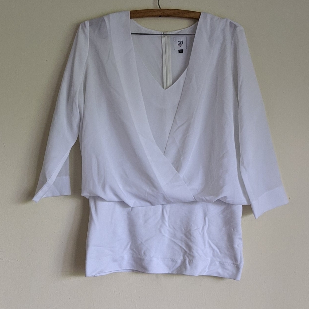 White Women's Dress Blouse Cabi 🤍